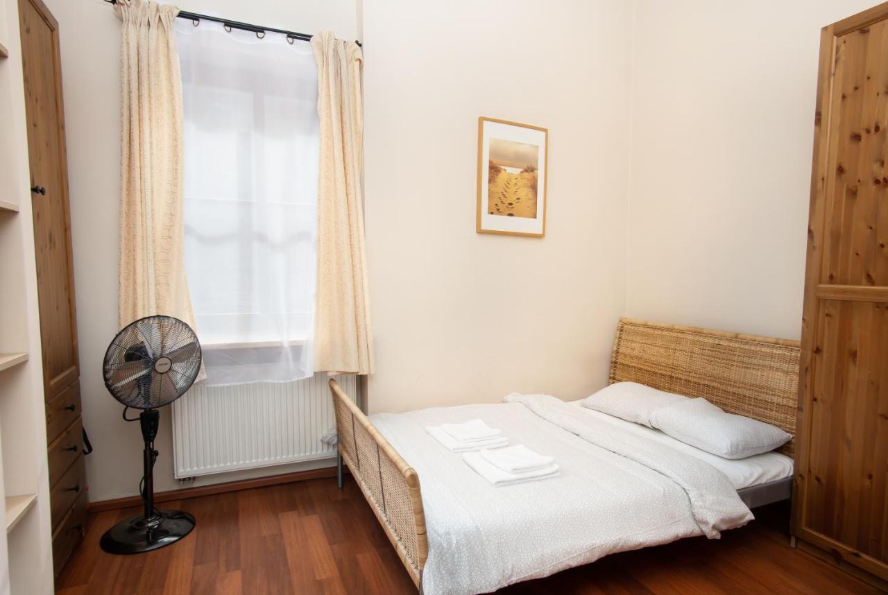 Klimatyczny Apartament Przy Rynku Wrocław Exterior foto